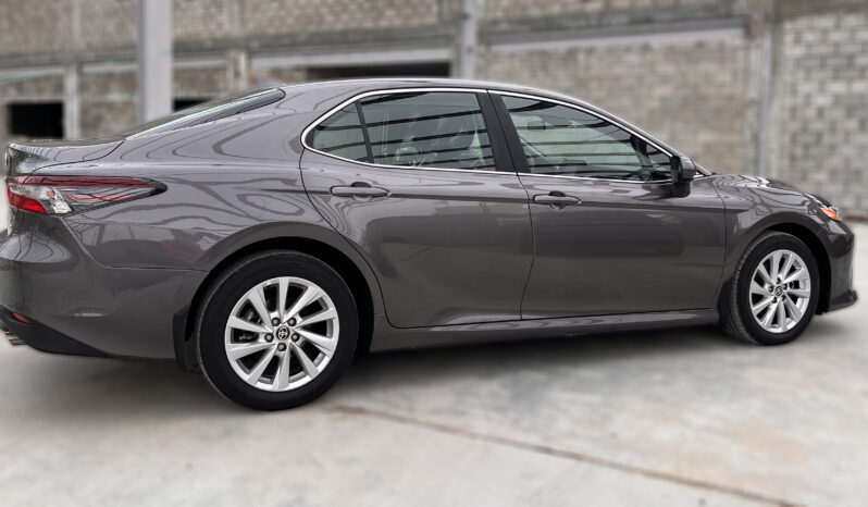 
								2023 TOYOTA CAMRY LE 2.5L V4 full									