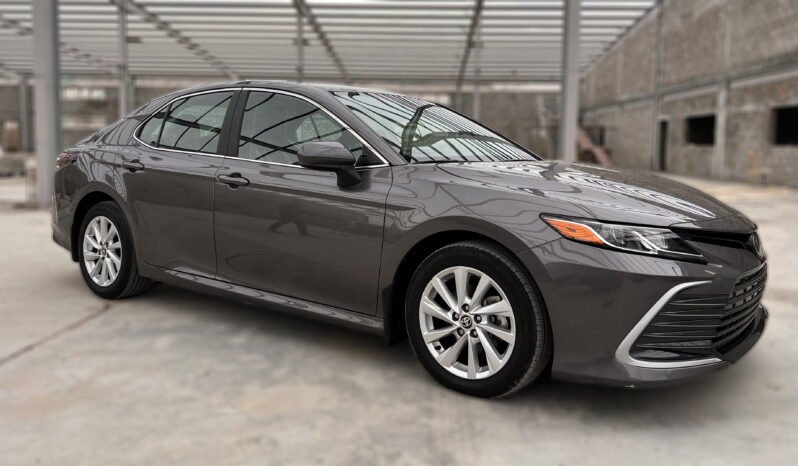 
								2023 TOYOTA CAMRY LE 2.5L V4 full									